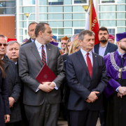 Odsłonięcie tablicy upamiętniającej śp. Lecha Kaczyńskiego